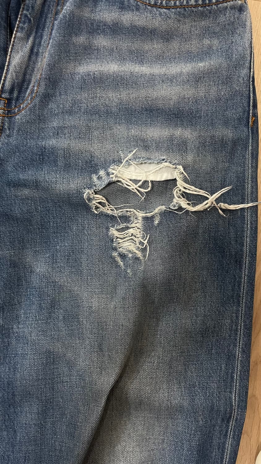 jw앤더슨 디스트레스 버킷 데님 팬츠 28 상품이미지3