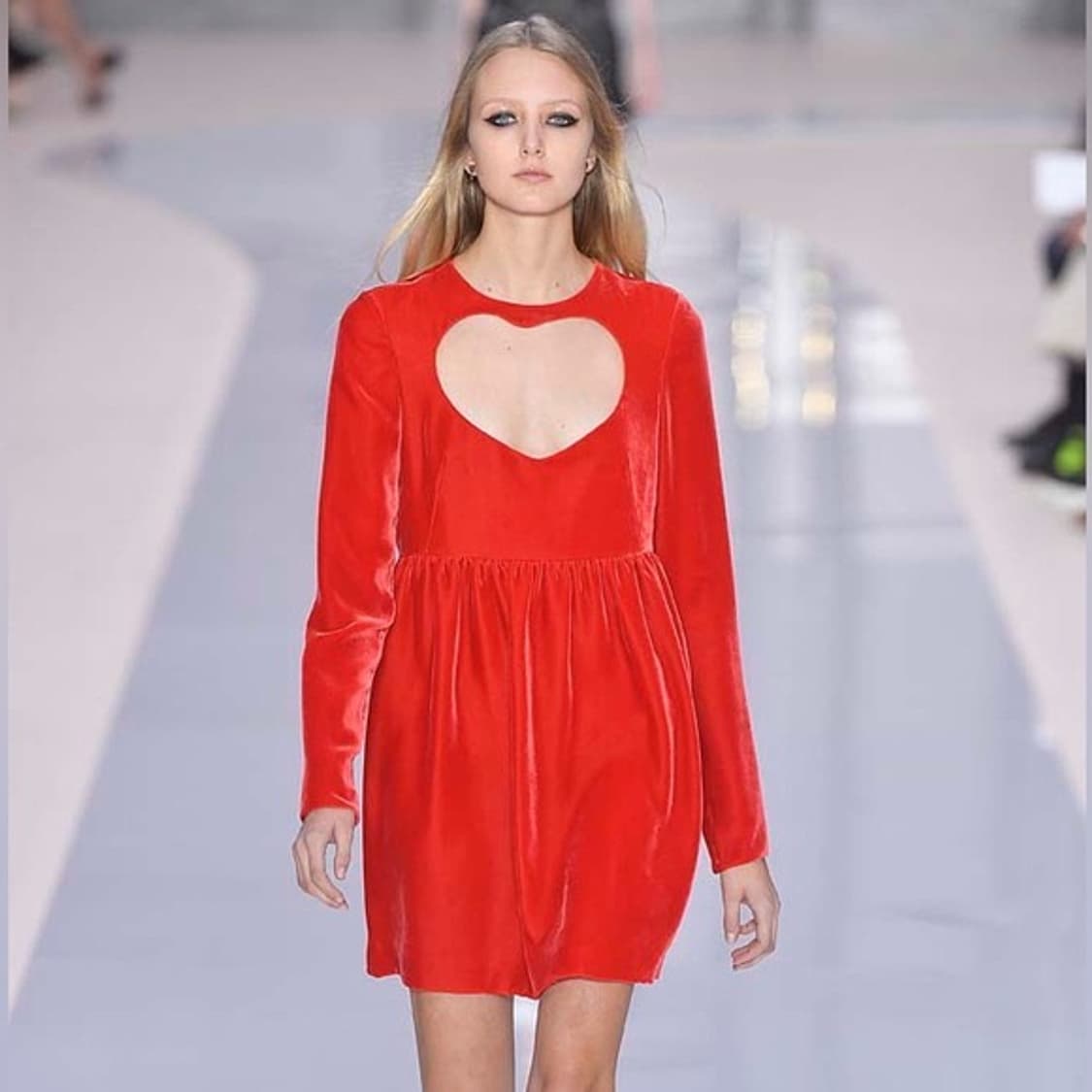 [새상품.정가300이상] Chloe Velvet Heart Dress 상품이미지1