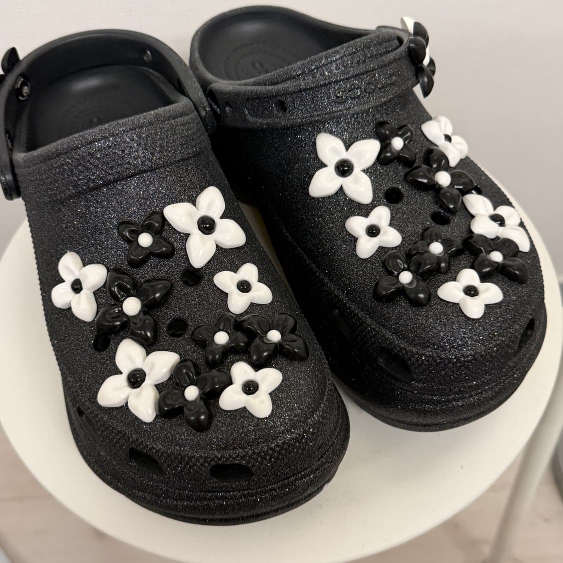 Crocs X SMFK bay clog black glitter 상품이미지3