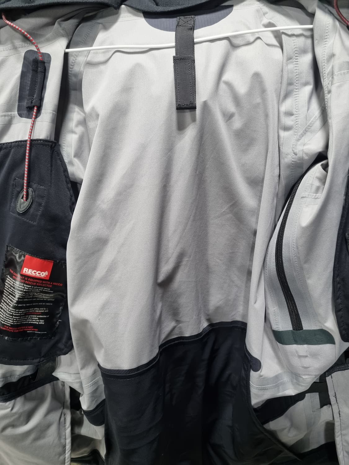 클라터뮤젠 프로스트 후드자켓 상품이미지3