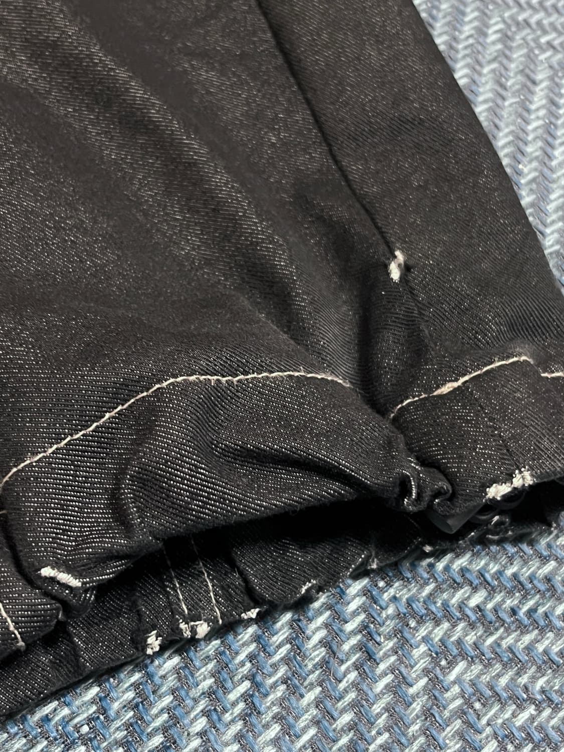 [2] 아캄 AAKAM 핀턱 데님 팬츠 상품이미지4