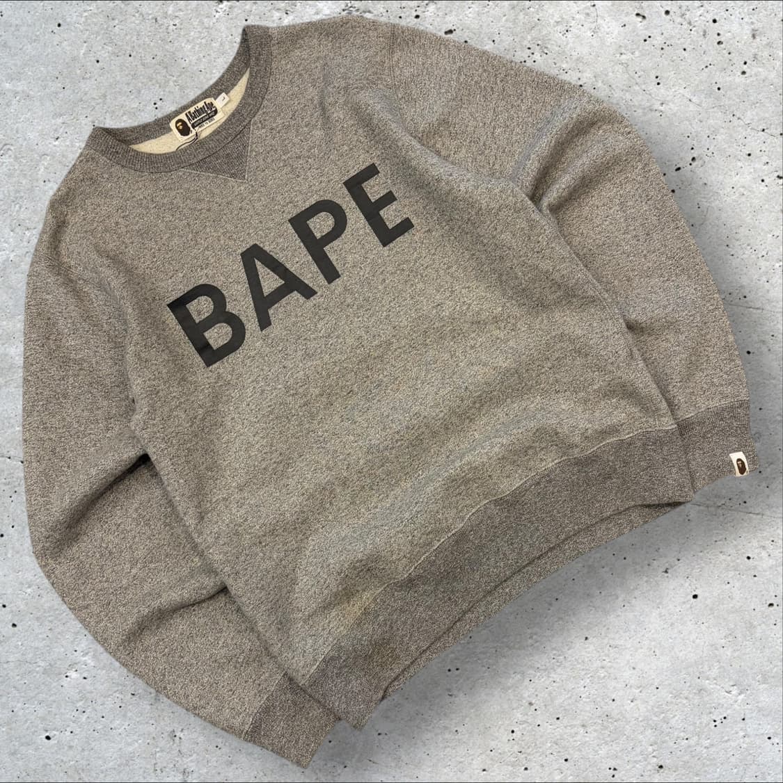 [L] 베이프 BAPE 로고 맨투맨 그레이 B544 상품이미지1