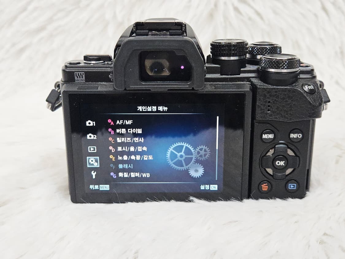 [민트] 올림푸스 OM-D E-M10 Mark II 미러리스 카메라 판매 상품이미지8