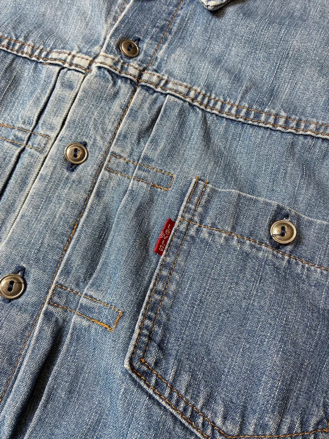 리바이스 90's 세컨타입 데님 셔츠 PN7352 상품이미지3