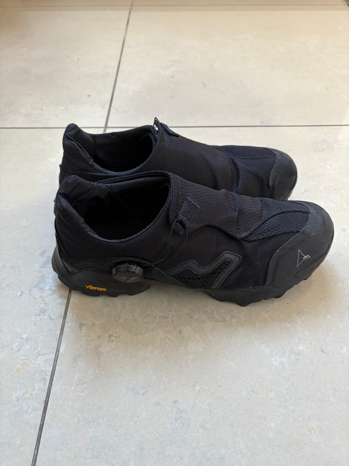 로아 미나르 블랙 42 상품이미지4