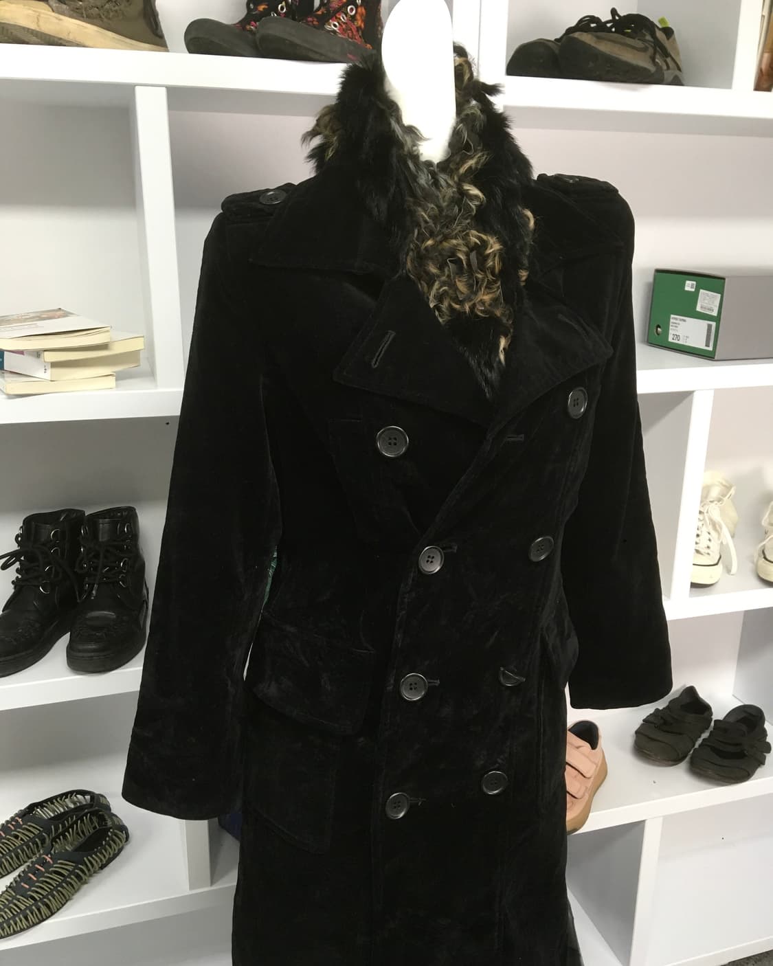 오조크 벨벳틴 코트 상품이미지4