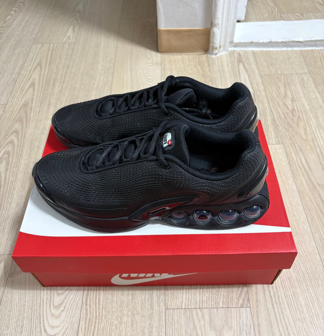 나이키 에어맥스 DN (275)(실착3회 새 상품 급) 상품이미지2