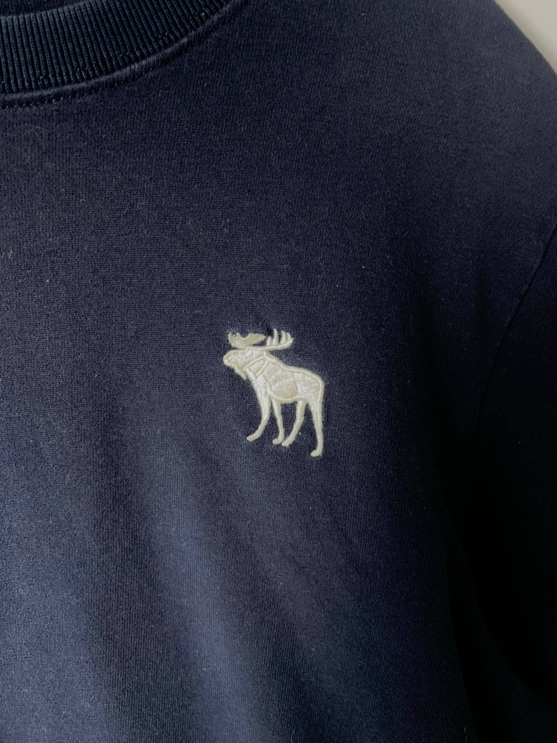 아베크롬비 y2k 와투케 네이비 긴팔티 롱슬리브 상품이미지3