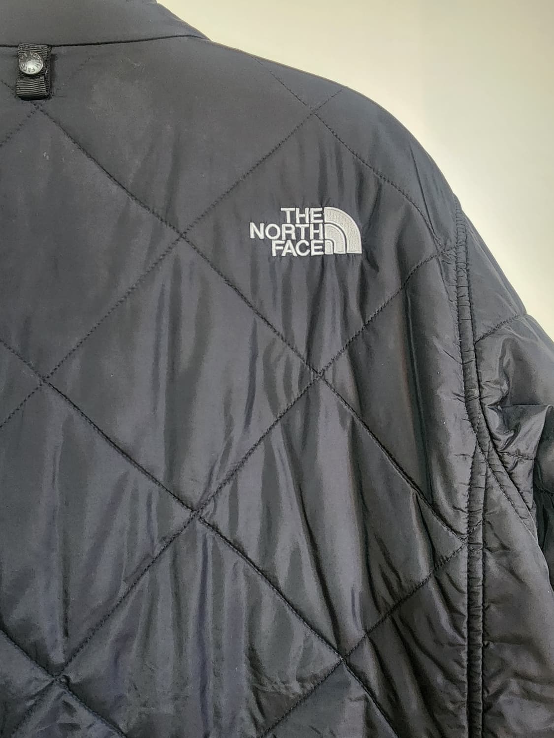 노스페이스 블랙 다이아몬드 퀼팅 패딩 자켓 상품이미지8