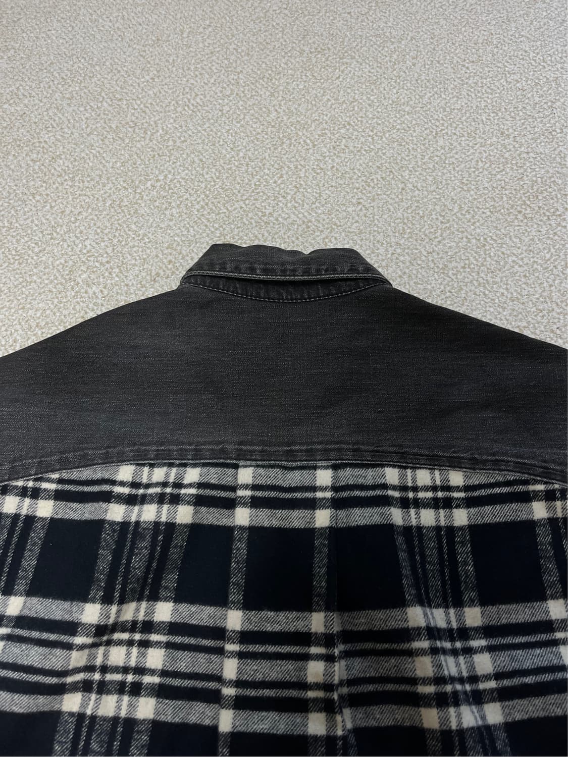 준지 19f/w 하이브리드 오버핏 흑청데님셔츠 상품이미지4