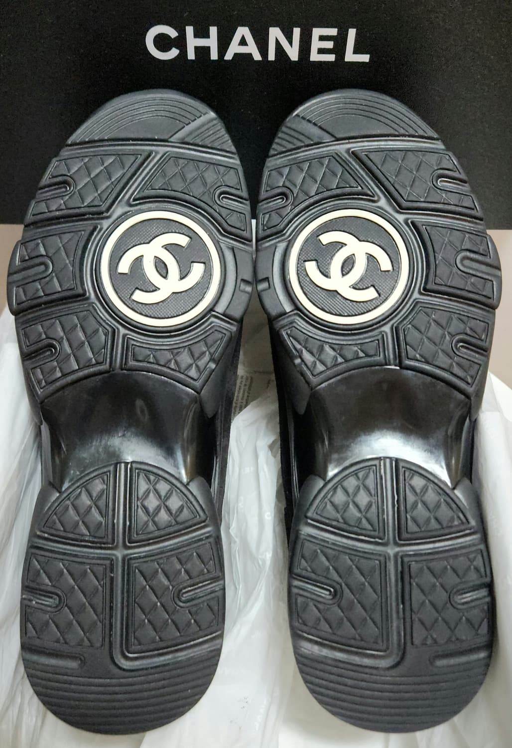 [정품 ] 샤넬 스니커즈 운동화 CC로고 크루즈 테니스 블랙 38.5 상품이미지8