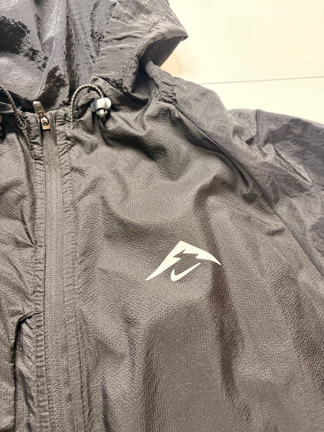 나이키 트레일 러닝 에어리즈 바람막이 XXL 상품이미지3