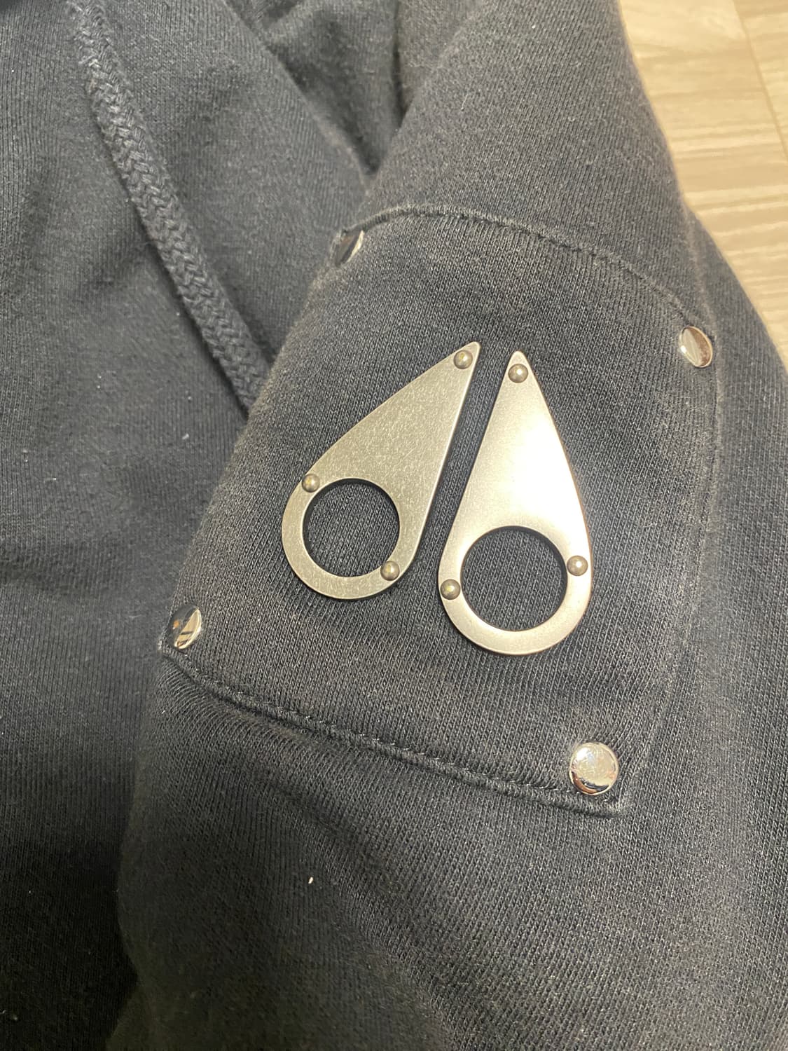 무스너클 버니 스웨터 상품이미지3