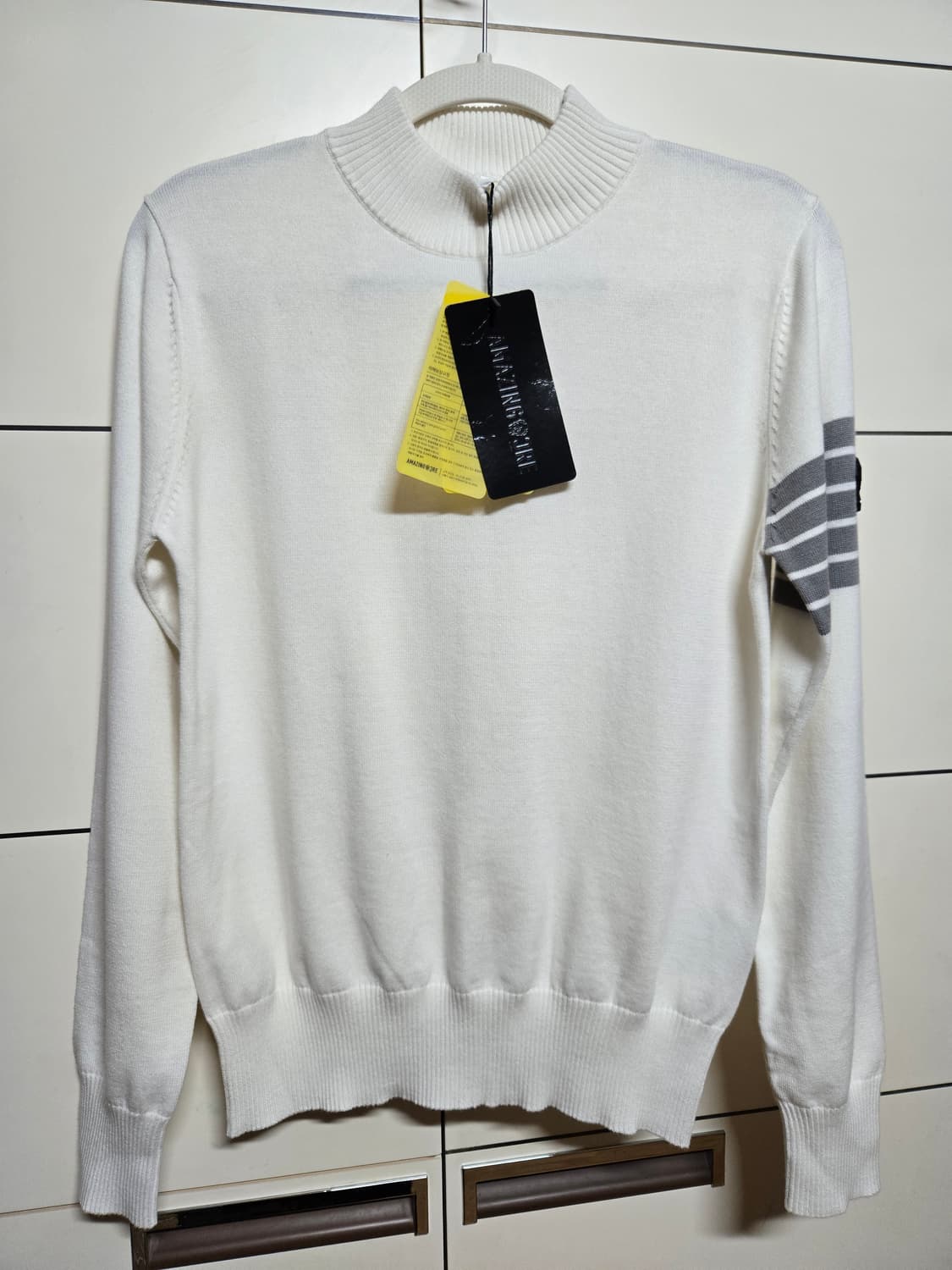 여성골프웨어 어메이징크리 반넥 니트 (새상품) 상품이미지2