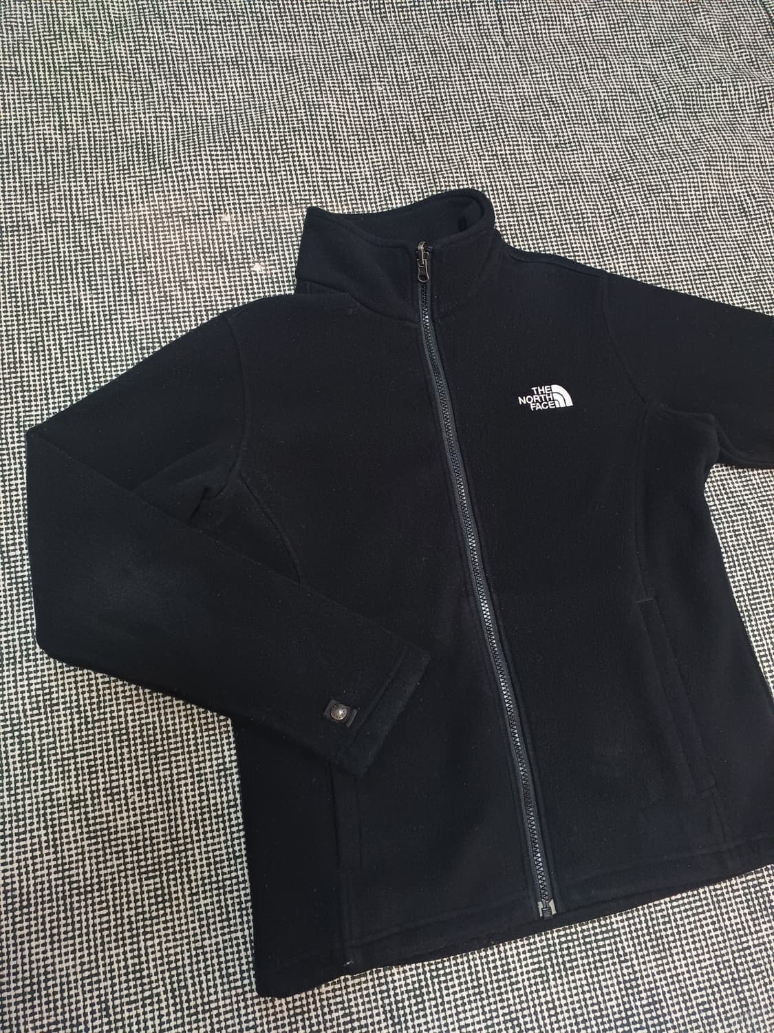 노스페이스 블랙 플리스 자켓 상품이미지1