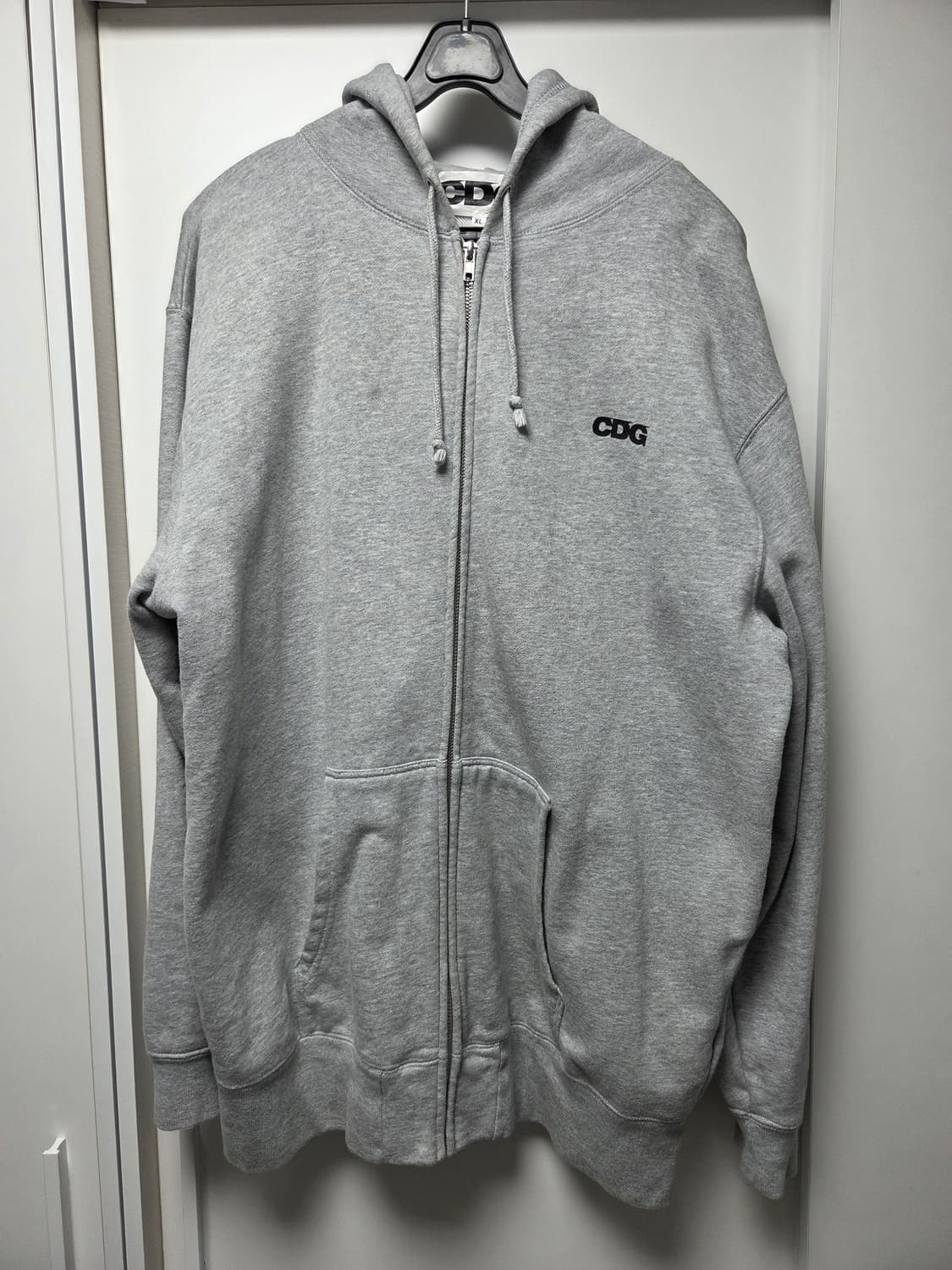 꼼데가르송 후드집업 상품이미지1