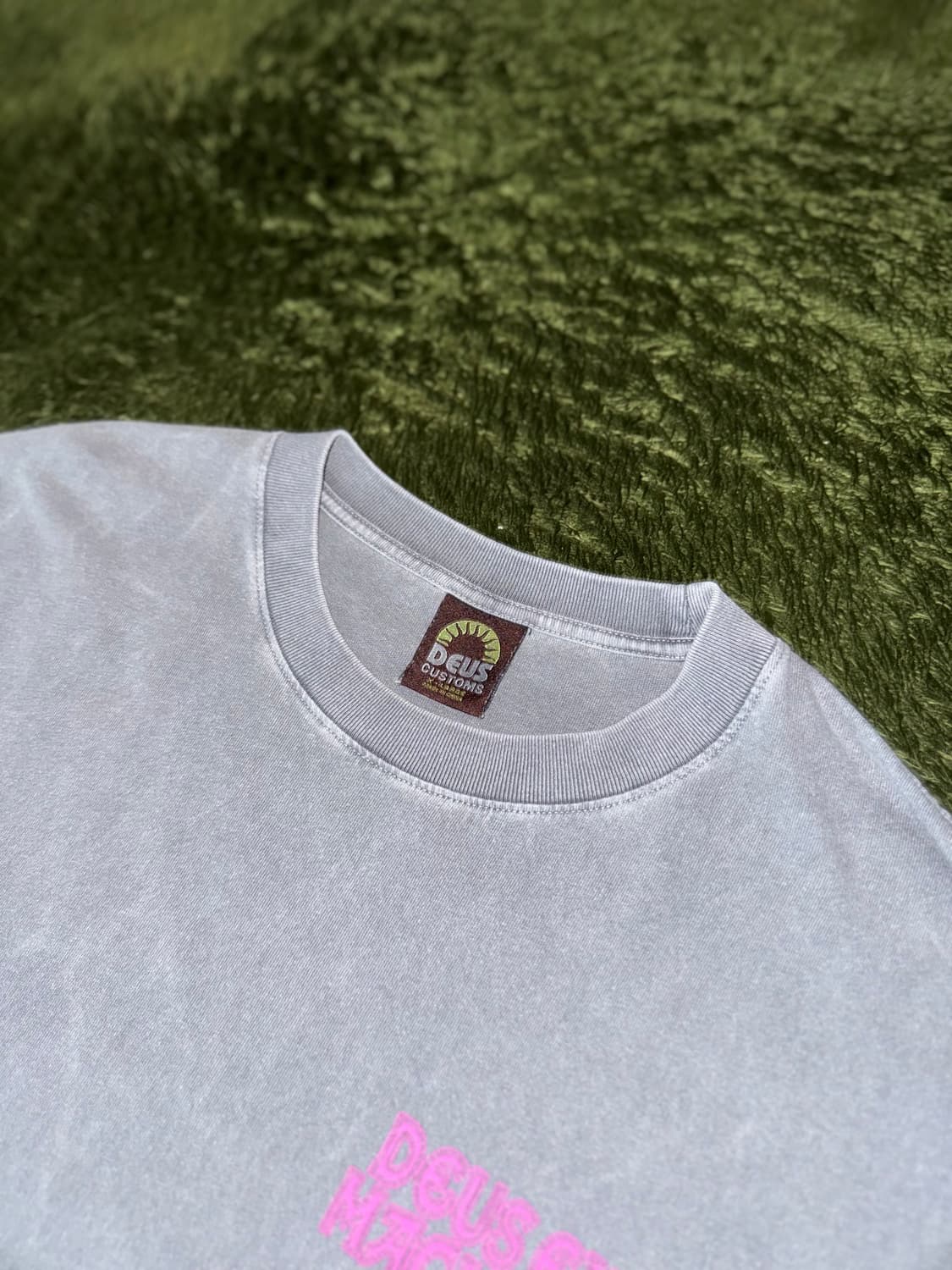 [XL] DEUS 데우스 엑스 마키나 크랭크 가먼트 다이 티셔츠 차콜 상품이미지3