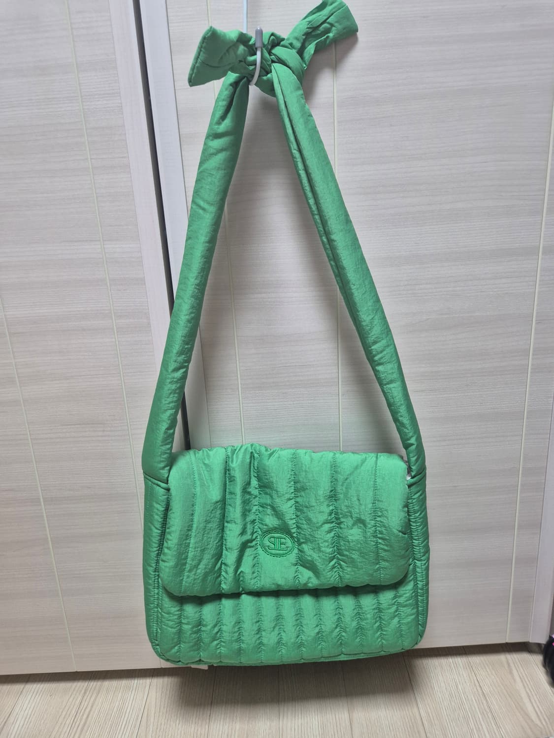 시엔느 패딩 가방 크로스 가방 상품이미지3