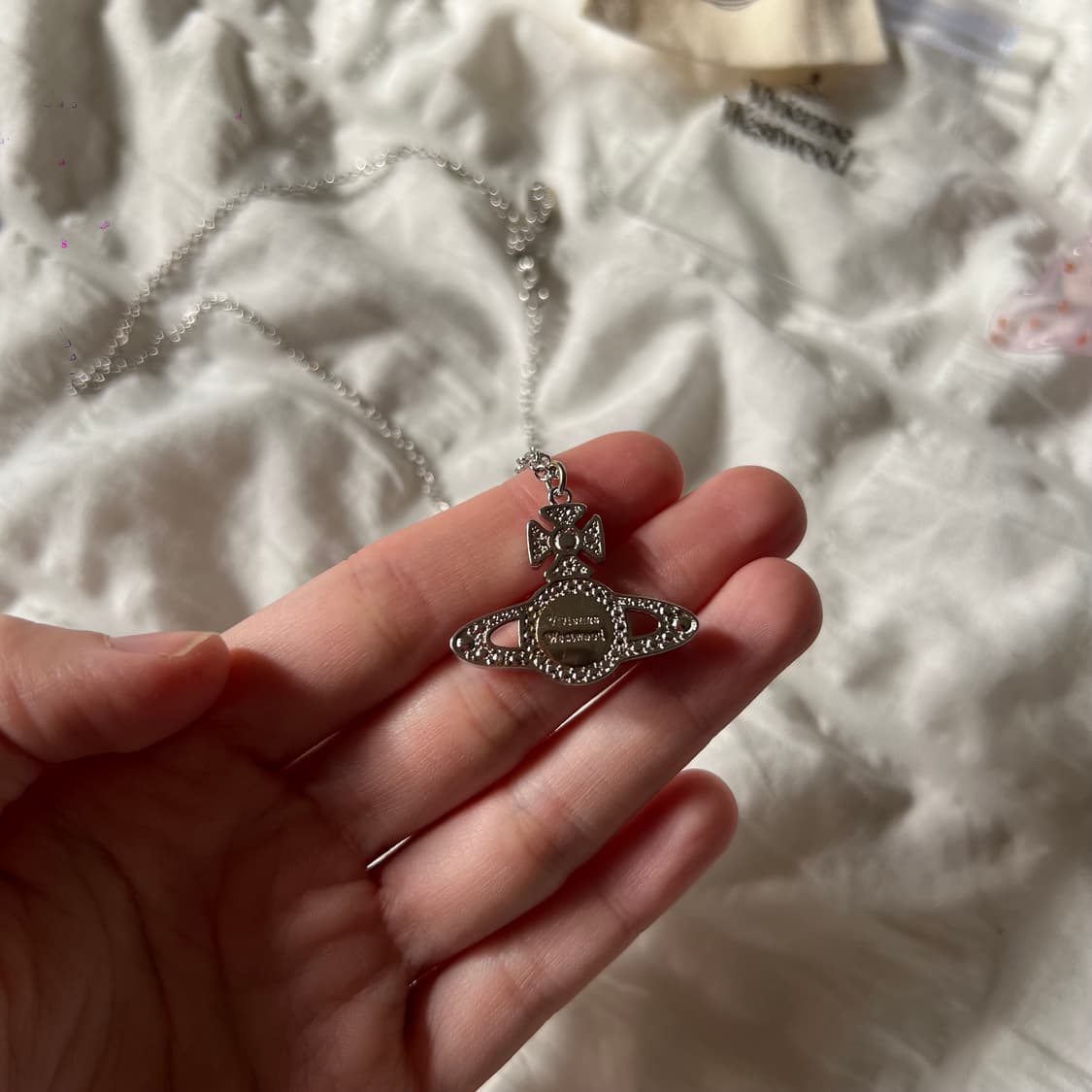 비비안웨스트우드 크리스털 장식 오브 펜던트 네크리스  상품이미지7