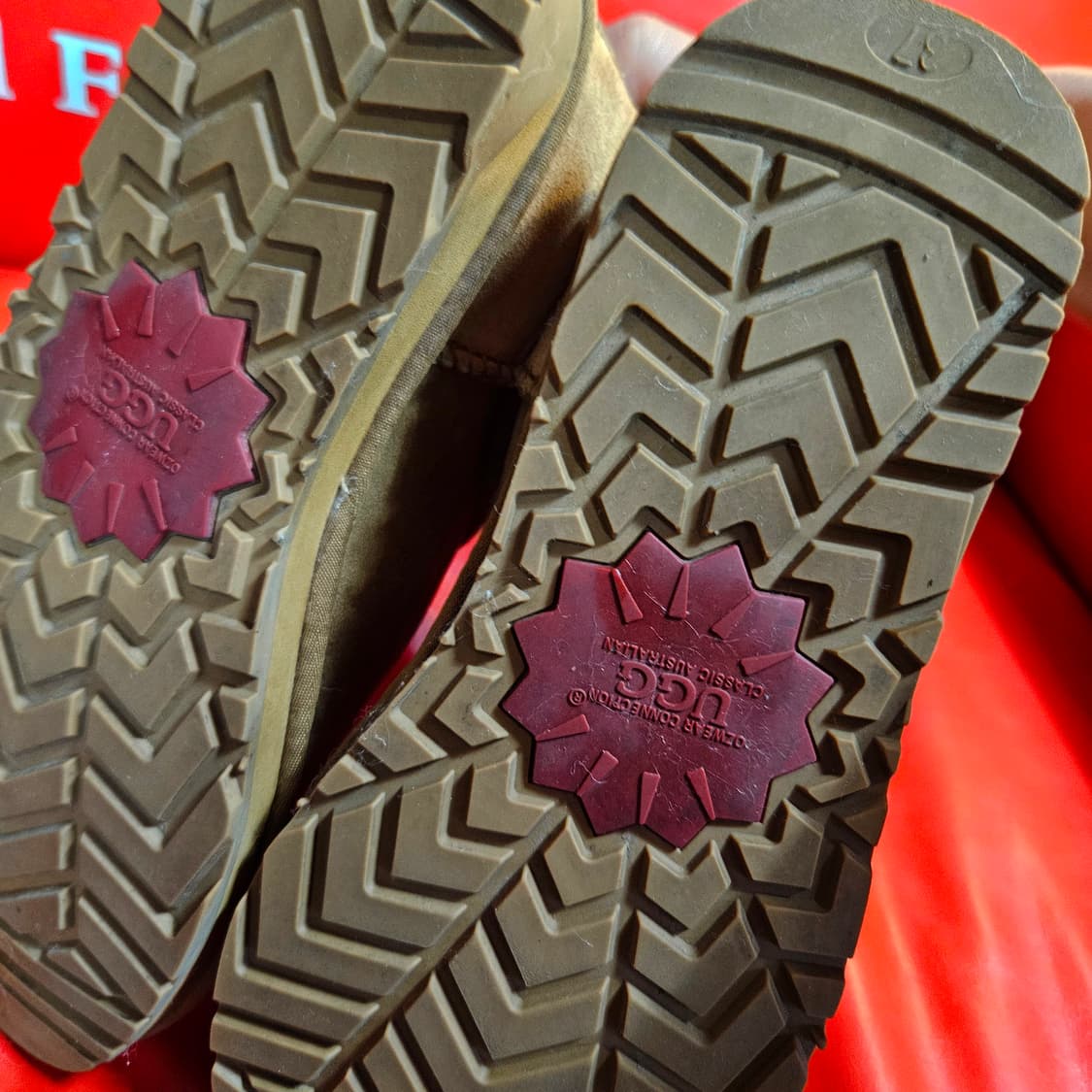 어그(UGG) 클레식 미니 체스트넛 양털 부츠 37size 상품이미지7