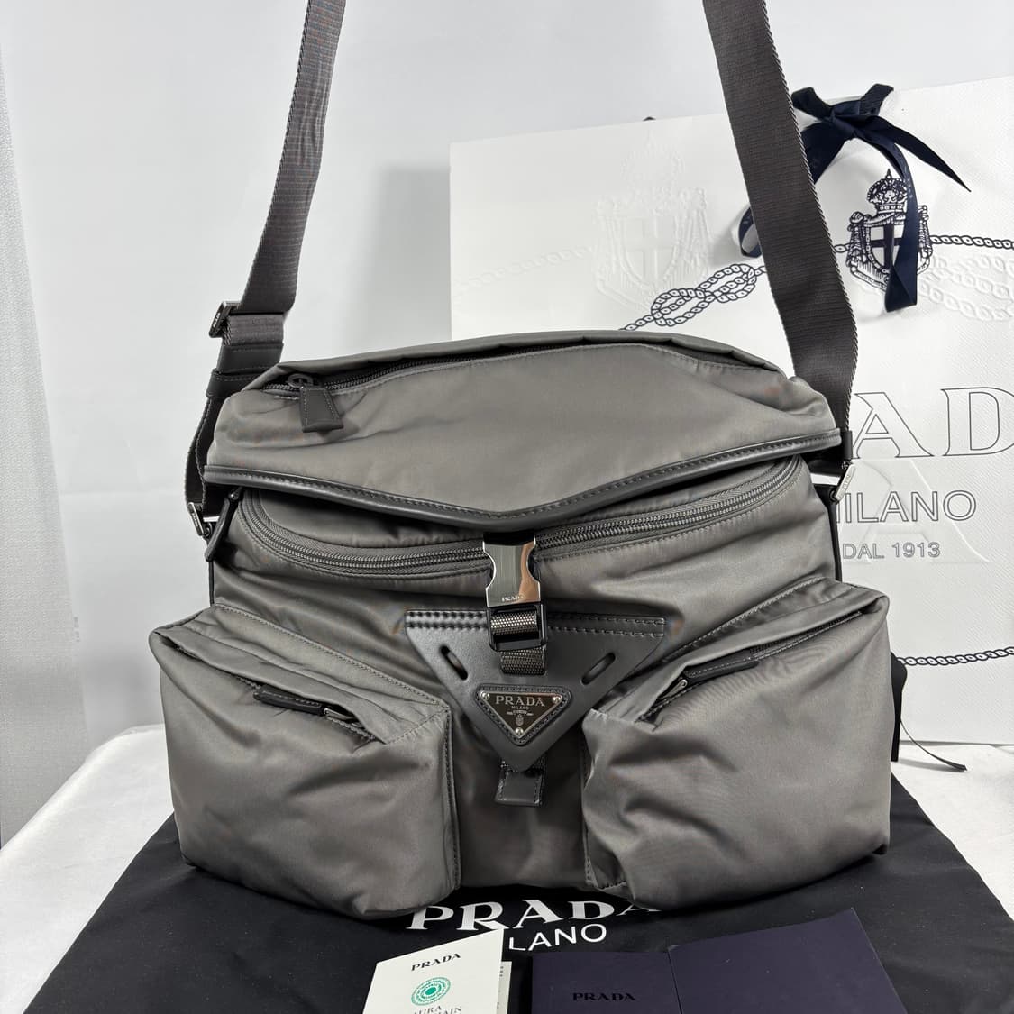 (풀구성,새상품급)신형 프라다 리나일론 숄더백 2VD062 상품이미지2