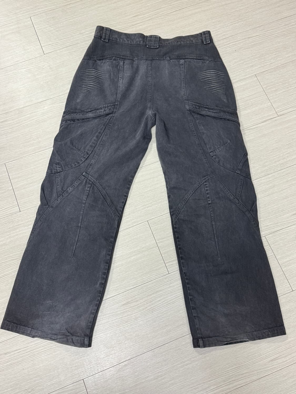 [L] 이그노타 코어11 쉘 카고 팬츠 차콜 상품이미지3