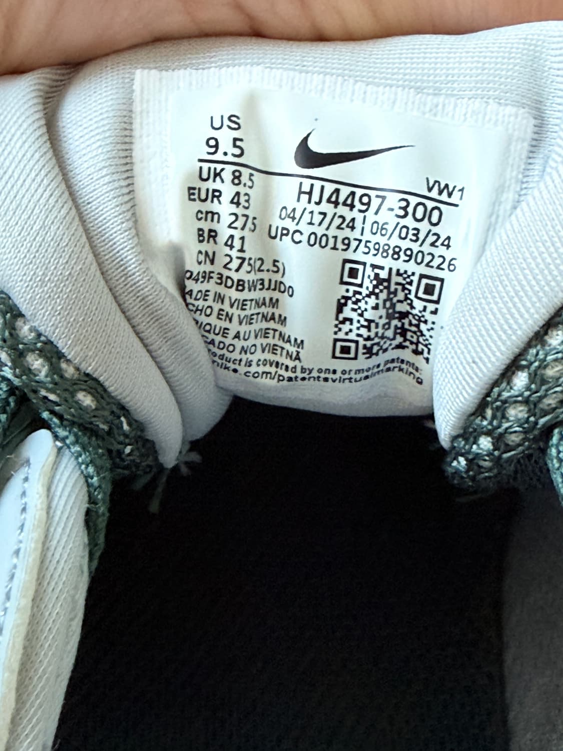 나이키 V2K 런 빈티지 그린 미네랄 스프러스 상품이미지5