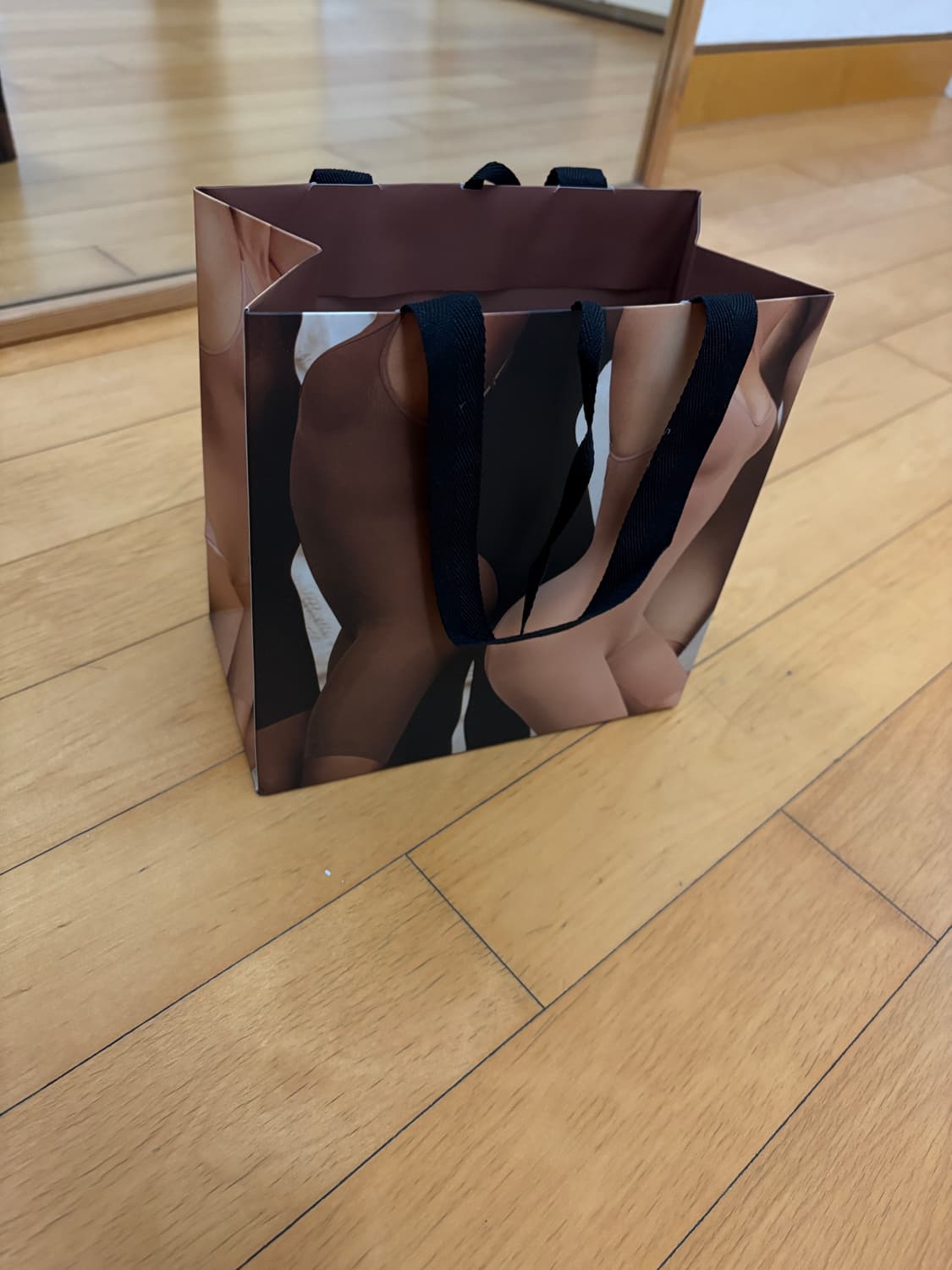 Skims 스킴스 크리스마스 티셔츠 s사이즈 상품이미지6