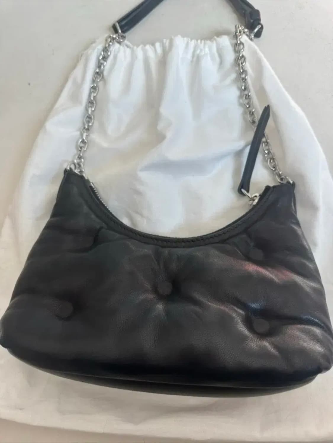 [OS] 메종 마르지엘라 글램슬램 레더 가죽 마이크로 체인 호보 백 블랙 상품이미지3