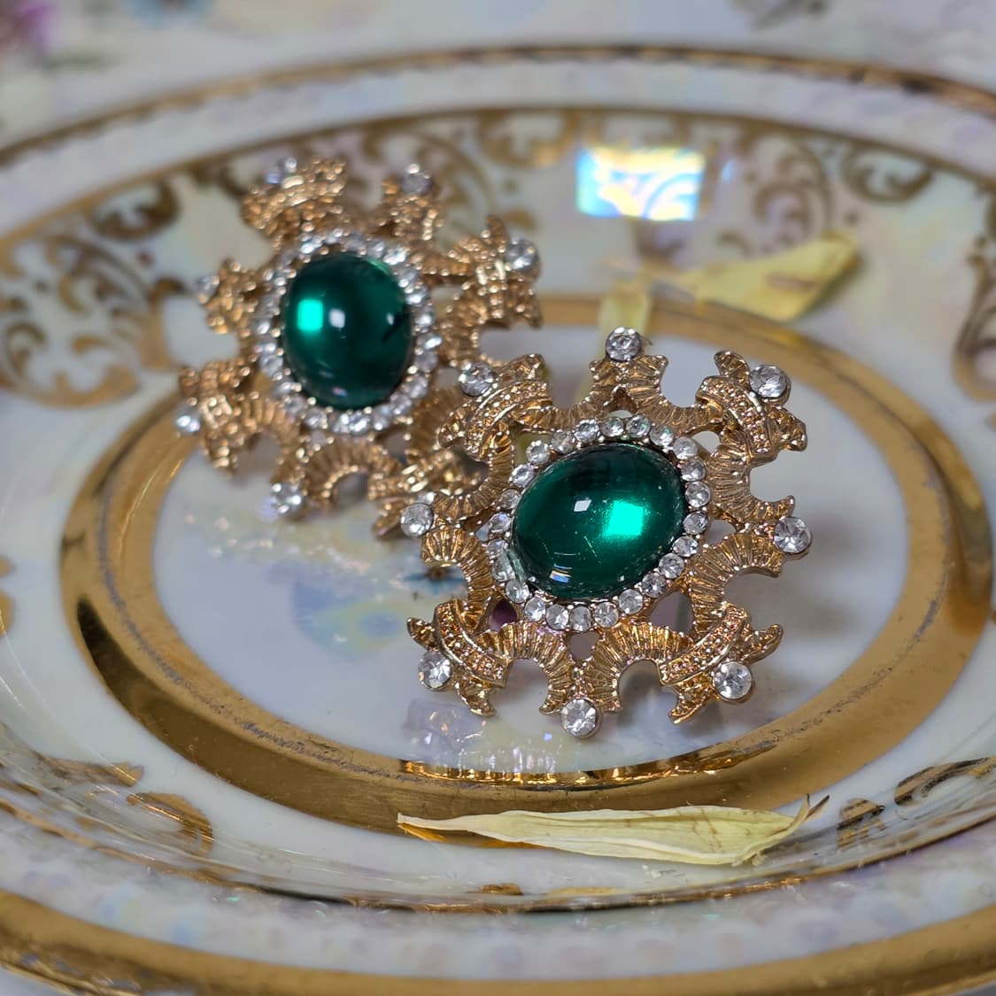 빈티지 앤틱 에메랄드 골드 큐빅 로맨틱 영롱 귀걸이 상품이미지2