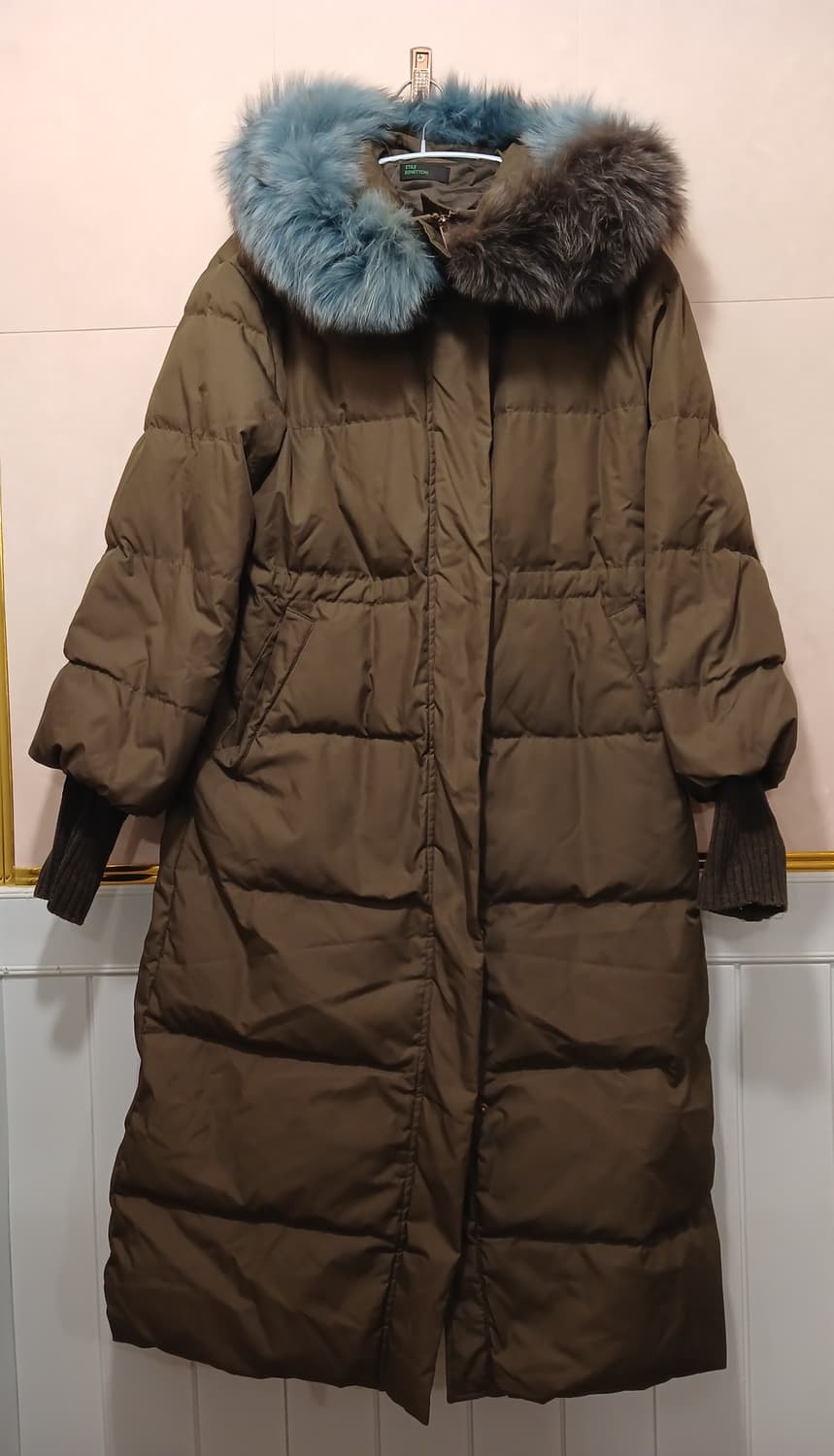 베네통 정품 여성 폭스퍼 롱패딩 42 사이즈 상품이미지1