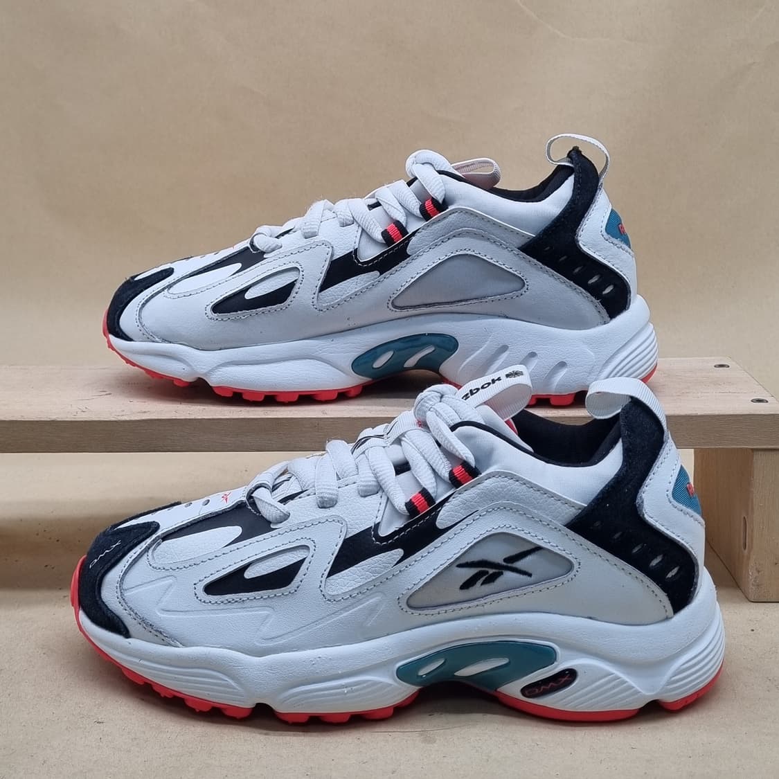 리복 DMX 1200 여성운동화230  상품이미지1