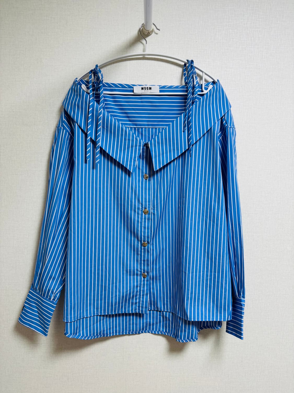MSGM 스트라이프 오프숄더 블라우스 상품이미지1
