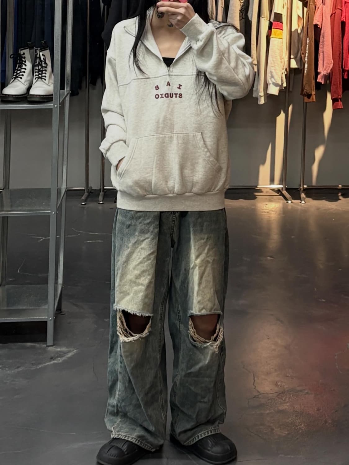 아이앱 스튜디오 오트밀 버건디 하프집업 A3544 상품이미지1