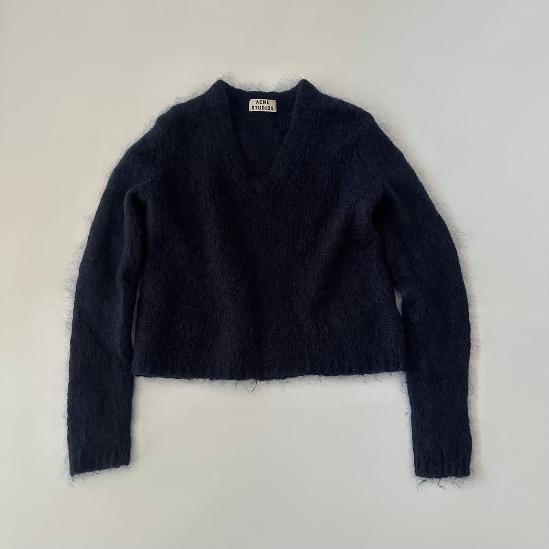 아크네스튜디오 acne studios 모헤어 브이넥 니트 상품이미지2