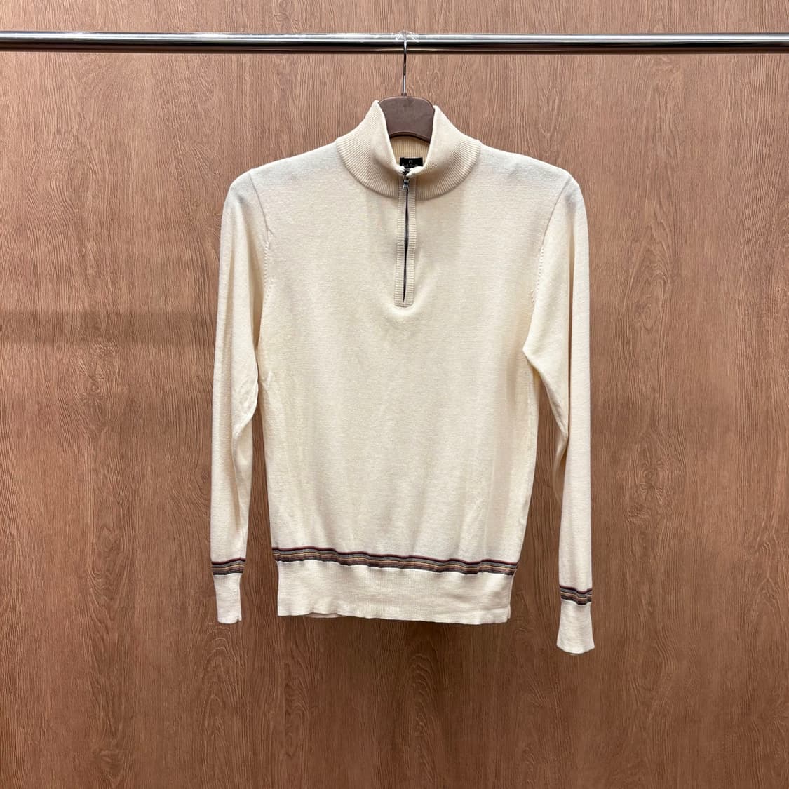 폴스미스 하이넥 긴팔 울 니트 하프 집업 라인 배색 디테일 아이보리 상품이미지2