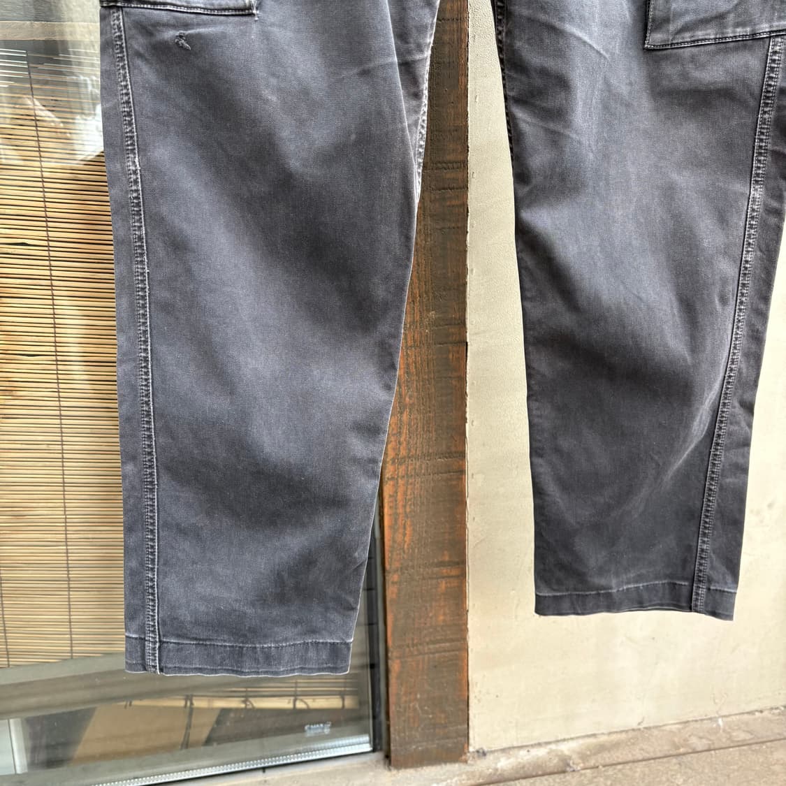 스톤아일랜드 가먼트 다이드 카고 팬츠 상품이미지4