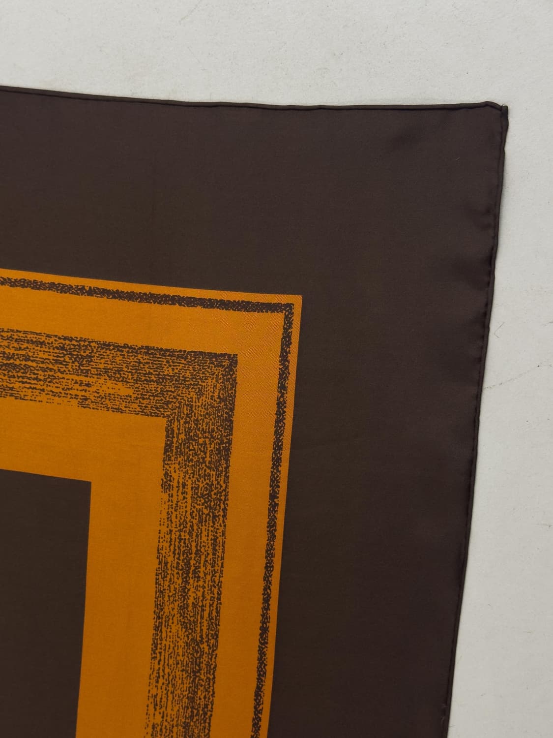 입생로랑 스카프 상품이미지3