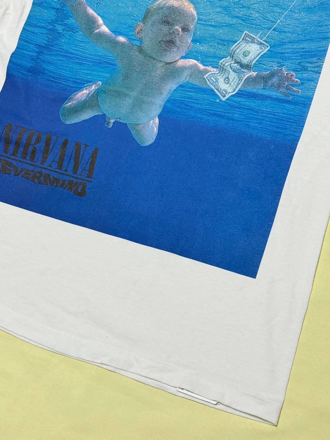 프릭스 스토어 너바나 '네버마인드' 트랙리스트 티셔츠 25SS 상품이미지3