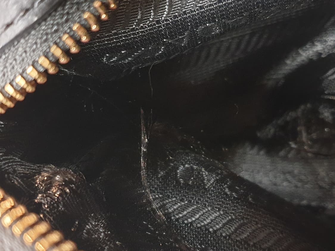 프라다 카메라백 팔아요 상품이미지10