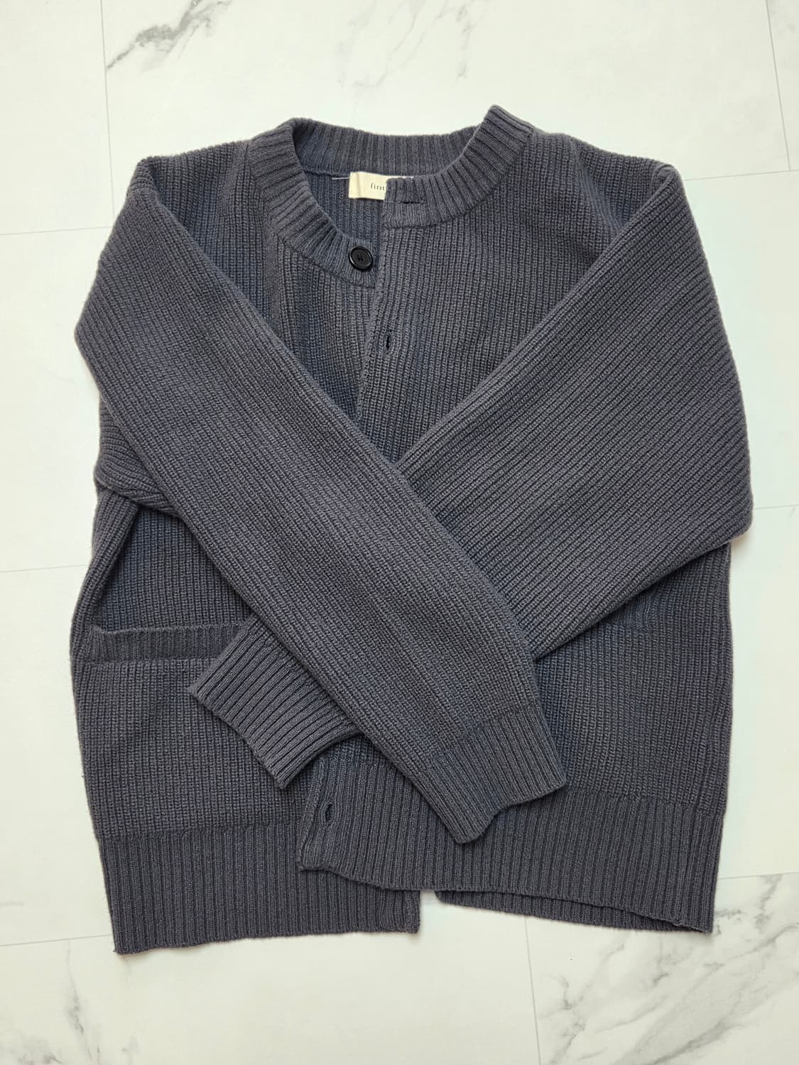 퍼스트플로어 라운드넥 가디건 슬레이트 그레이 50사이즈 상품이미지1