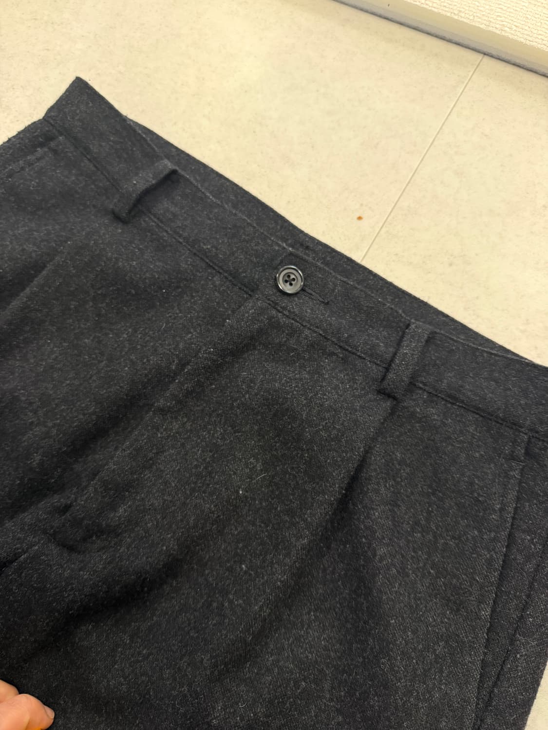 빔즈플러스 1플리츠 캐시미어 슬랙스 L 차콜 상품이미지3