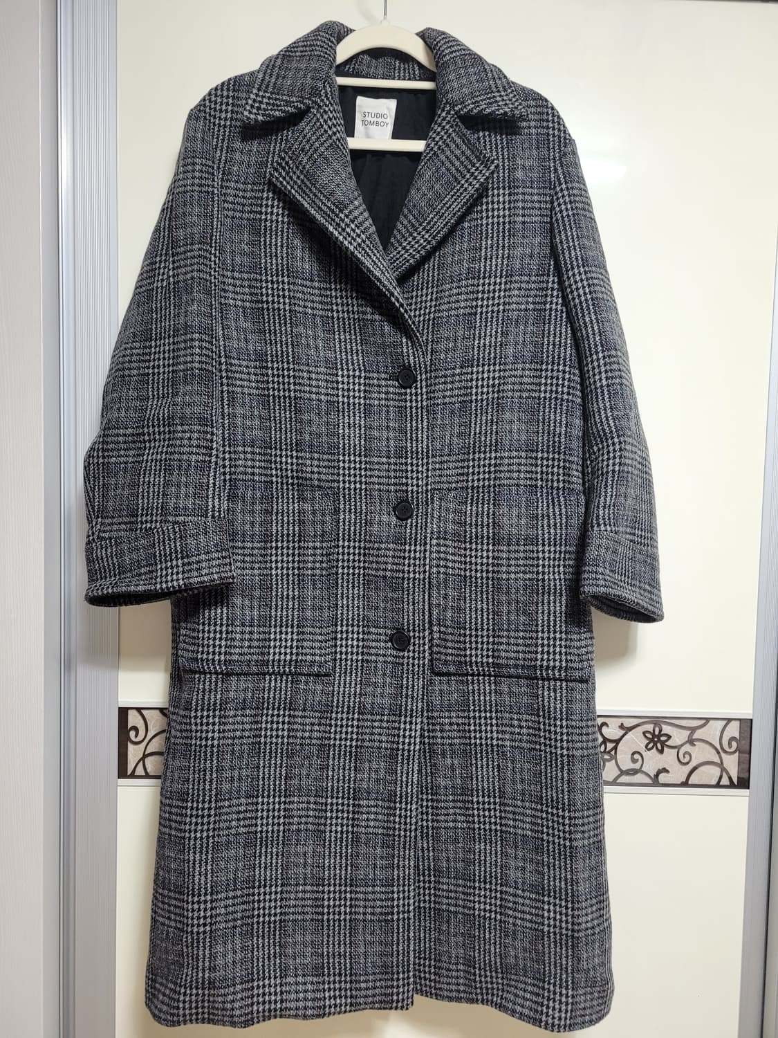 스튜디오톰보이 체크롱코트 상품이미지1