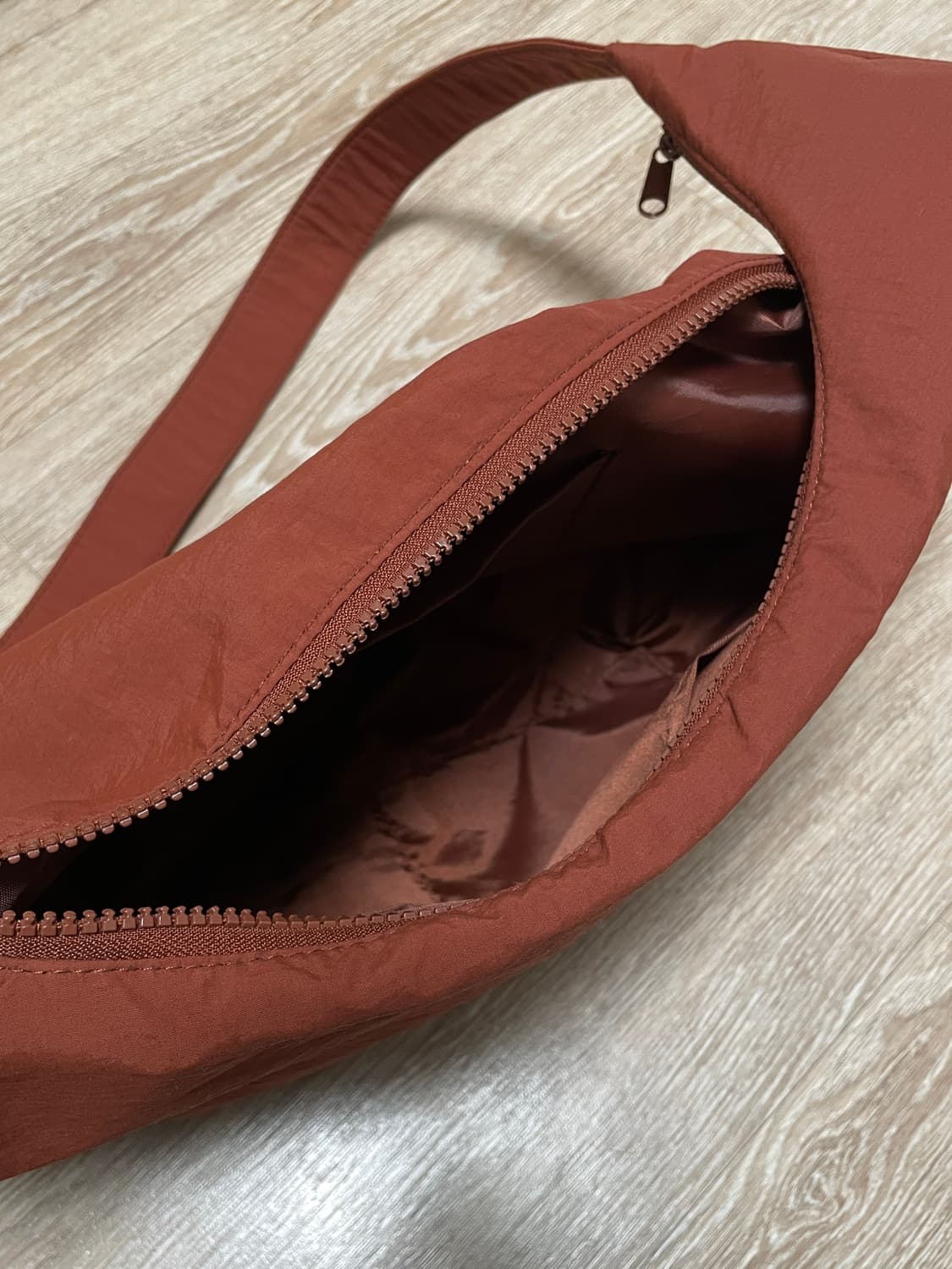 gu 코쿤 크로스백 브릭 오렌지 상품이미지3