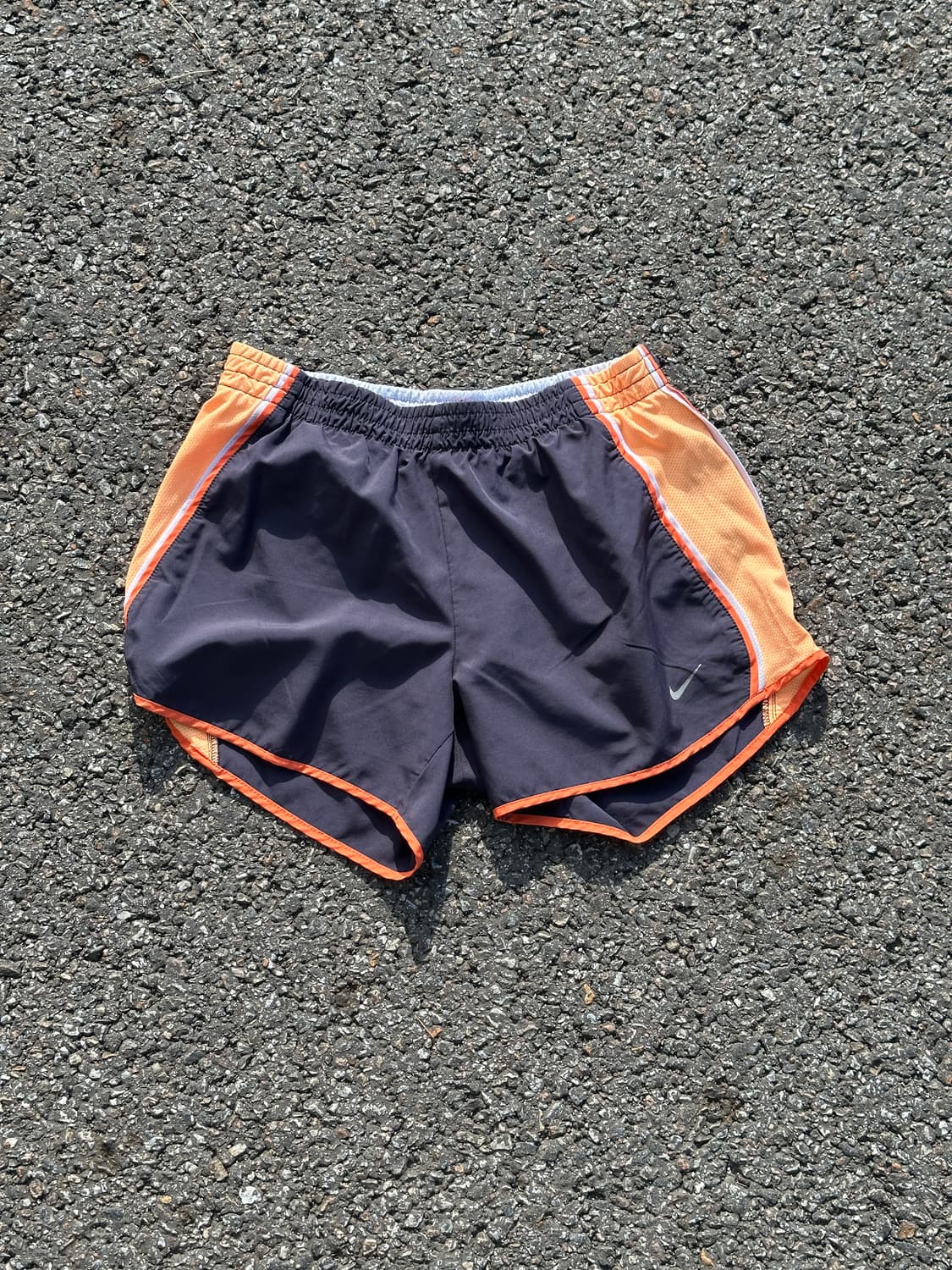 [S] 나이키 여성 차콜 살구 러닝 쇼츠 반바지 상품이미지1