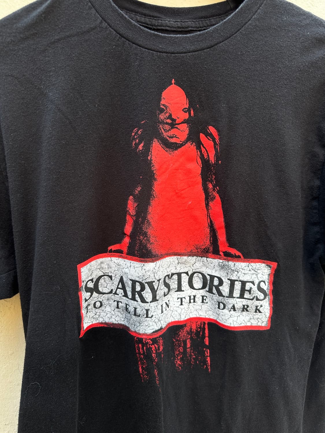 Scary Stories Graphic Tee 상품이미지2