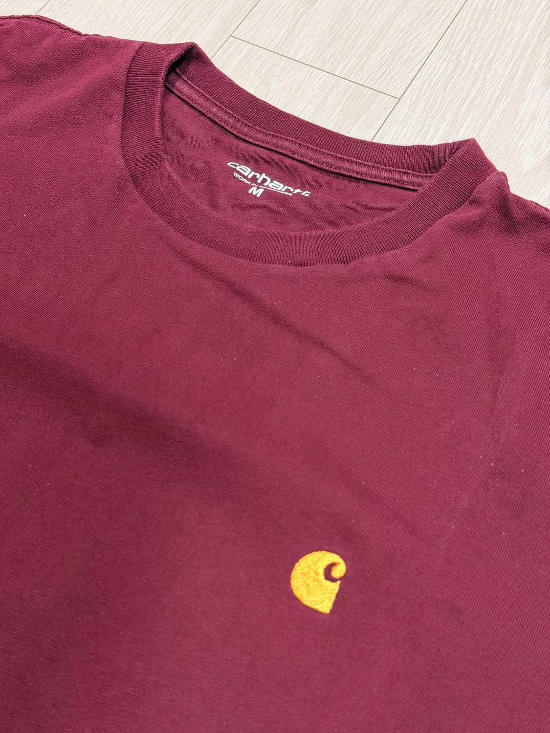 칼하트 윕 매디슨 반팔 티셔츠 와인 상품이미지2