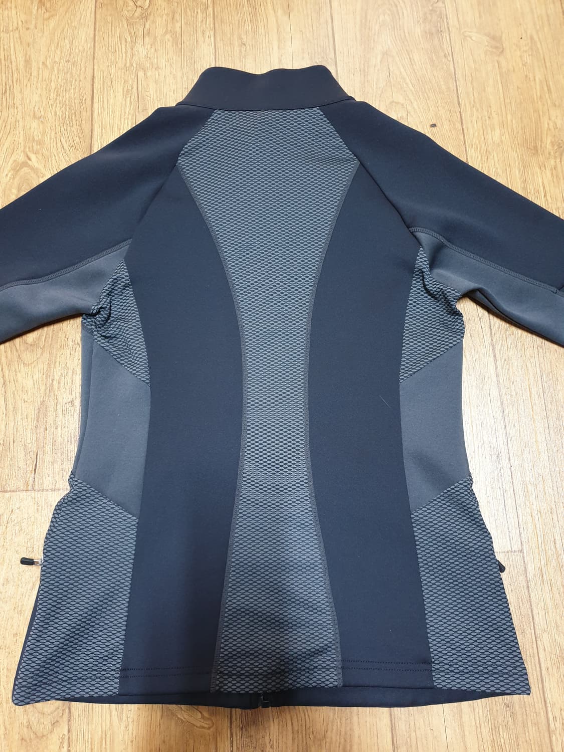 1012 푸마 운동복 집업 90 사이즈입니다 상품이미지5