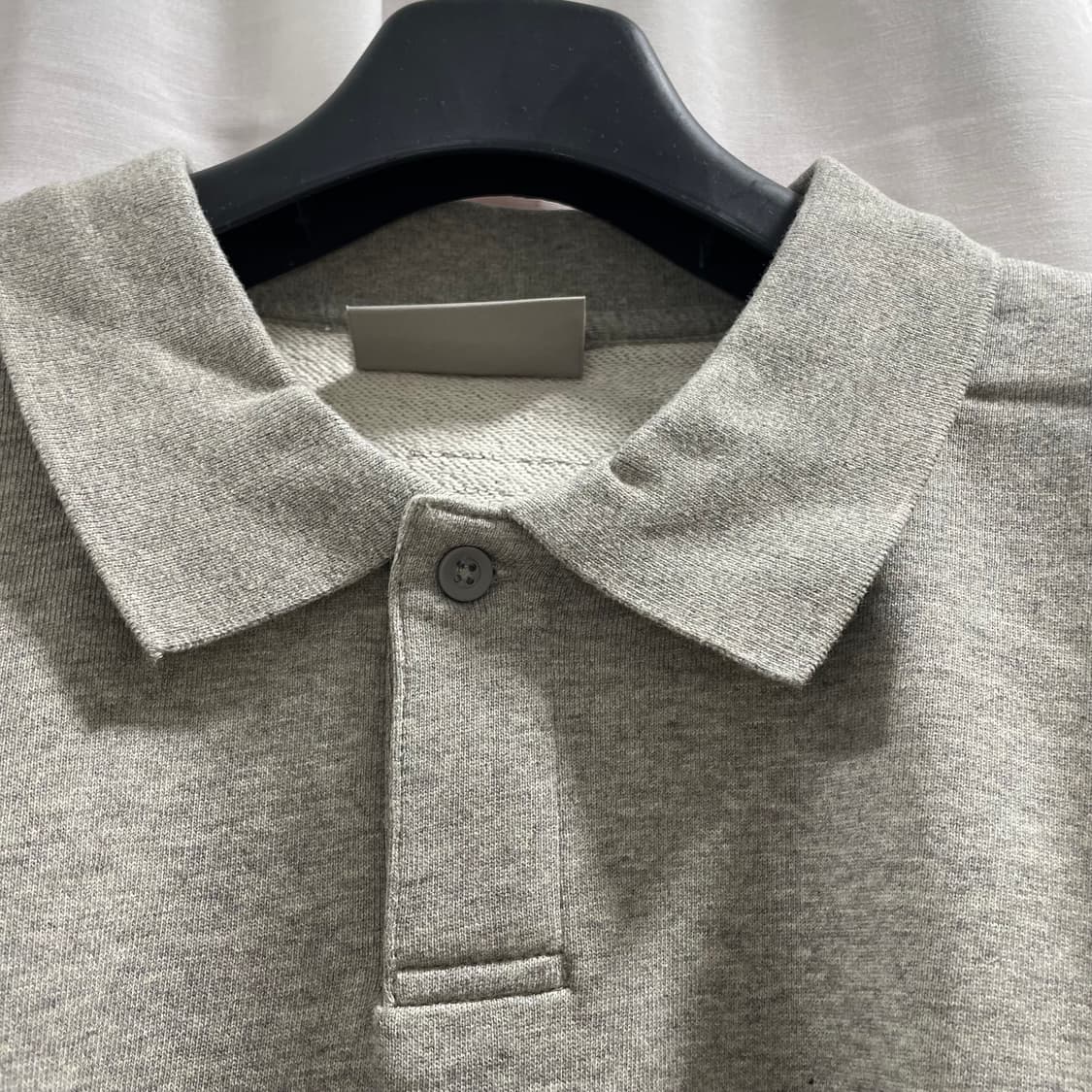 피어오브갓 에센셜/ 체스트 로고 폴로 티셔츠 헤더 오트밀/ L 상품이미지3