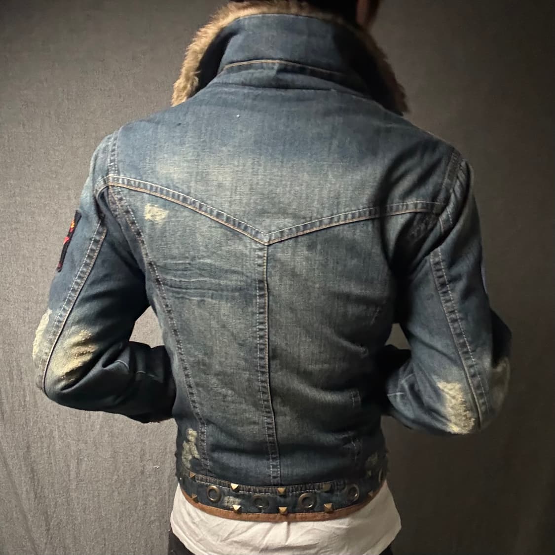 하이넥 퍼 스터드 데미지 청자켓 상품이미지5